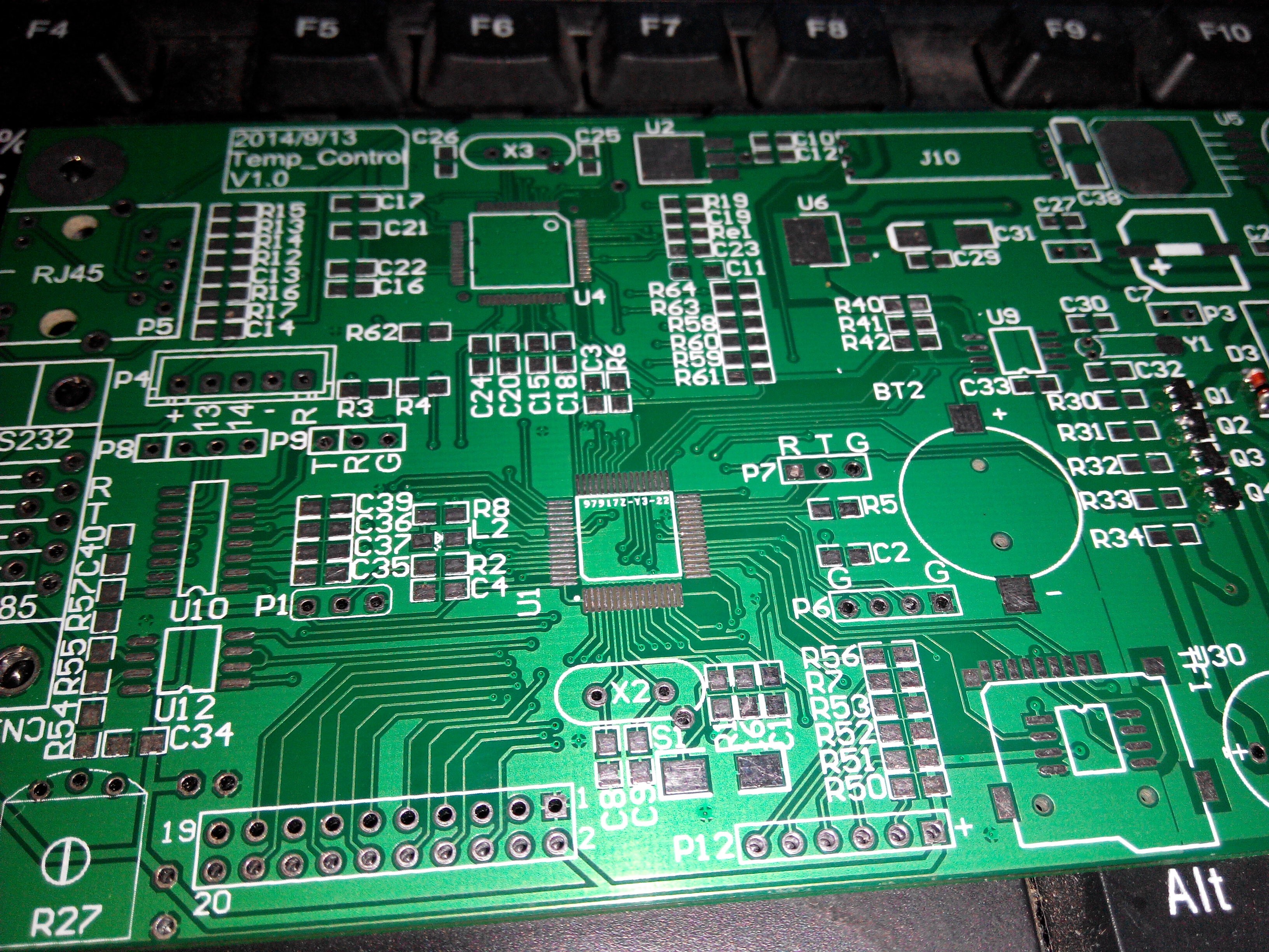 å®ç©PCB