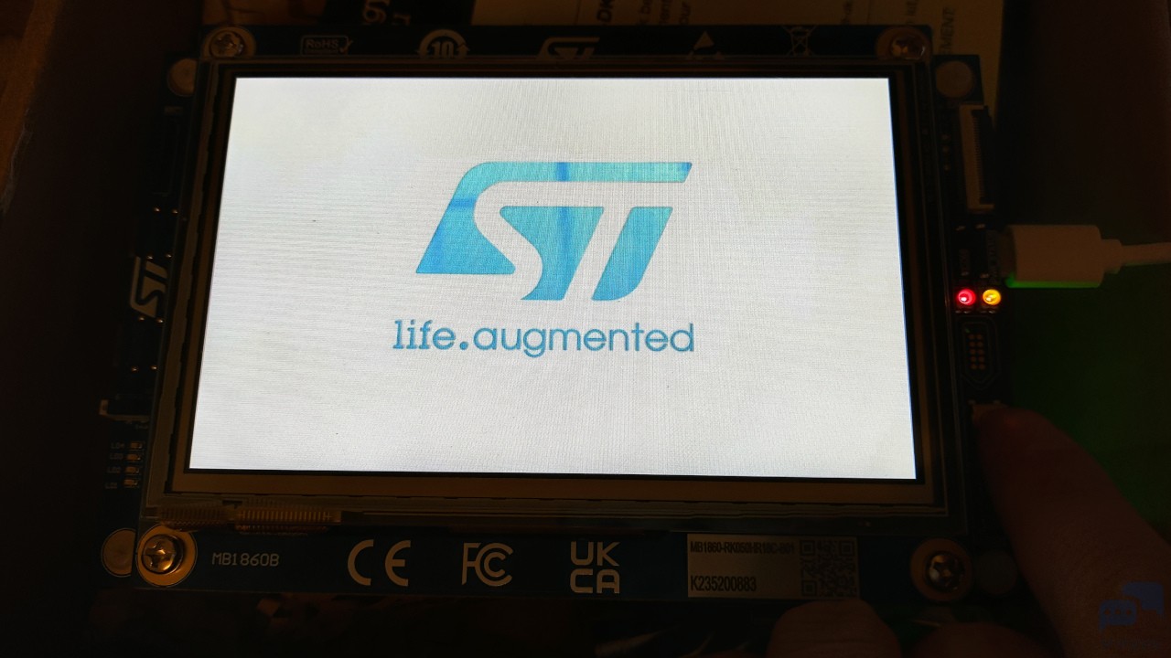 stm32h7s7_boot_anim.jpg